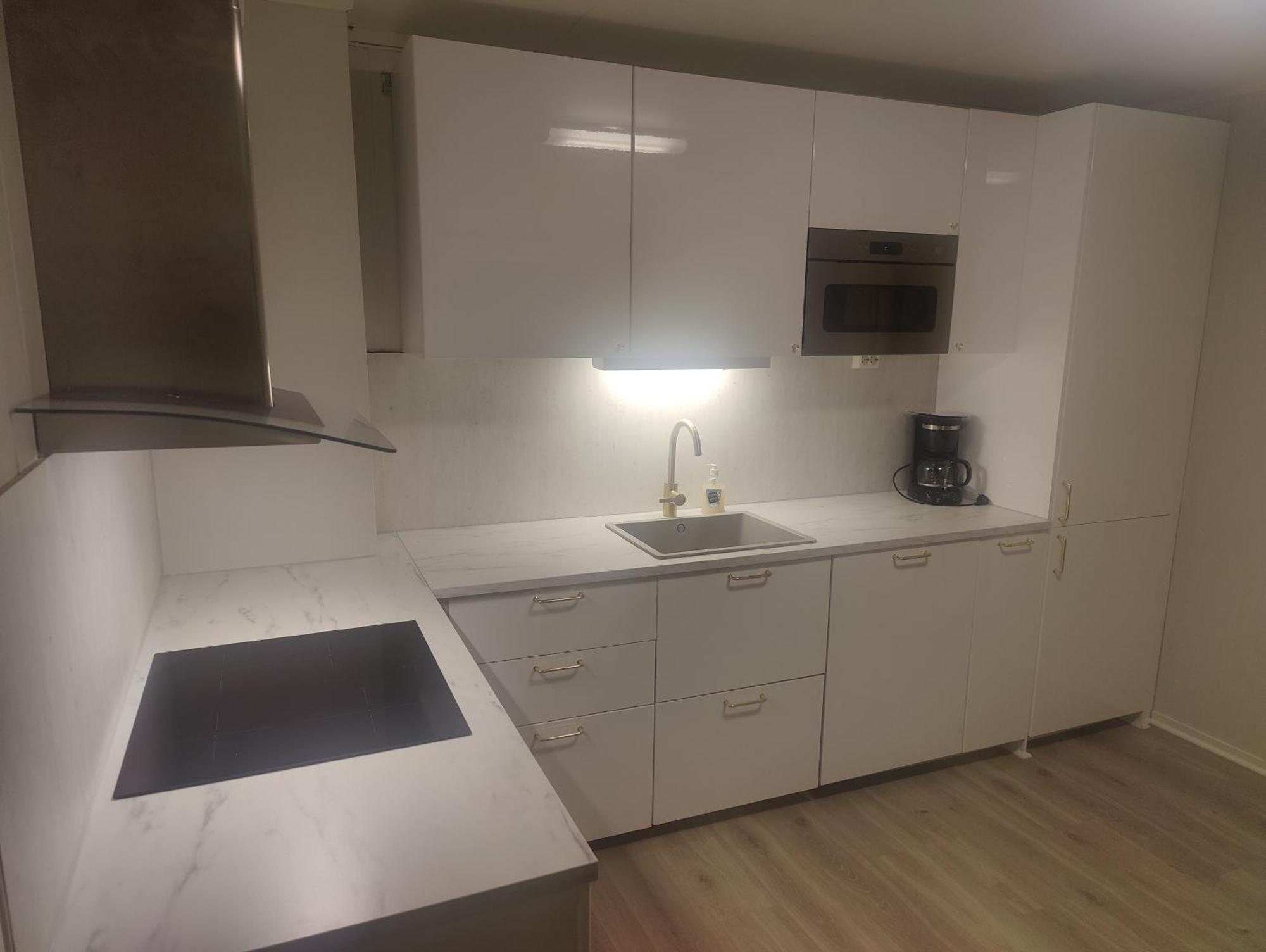 Vardo Accommodation - White House Ngoại thất bức ảnh